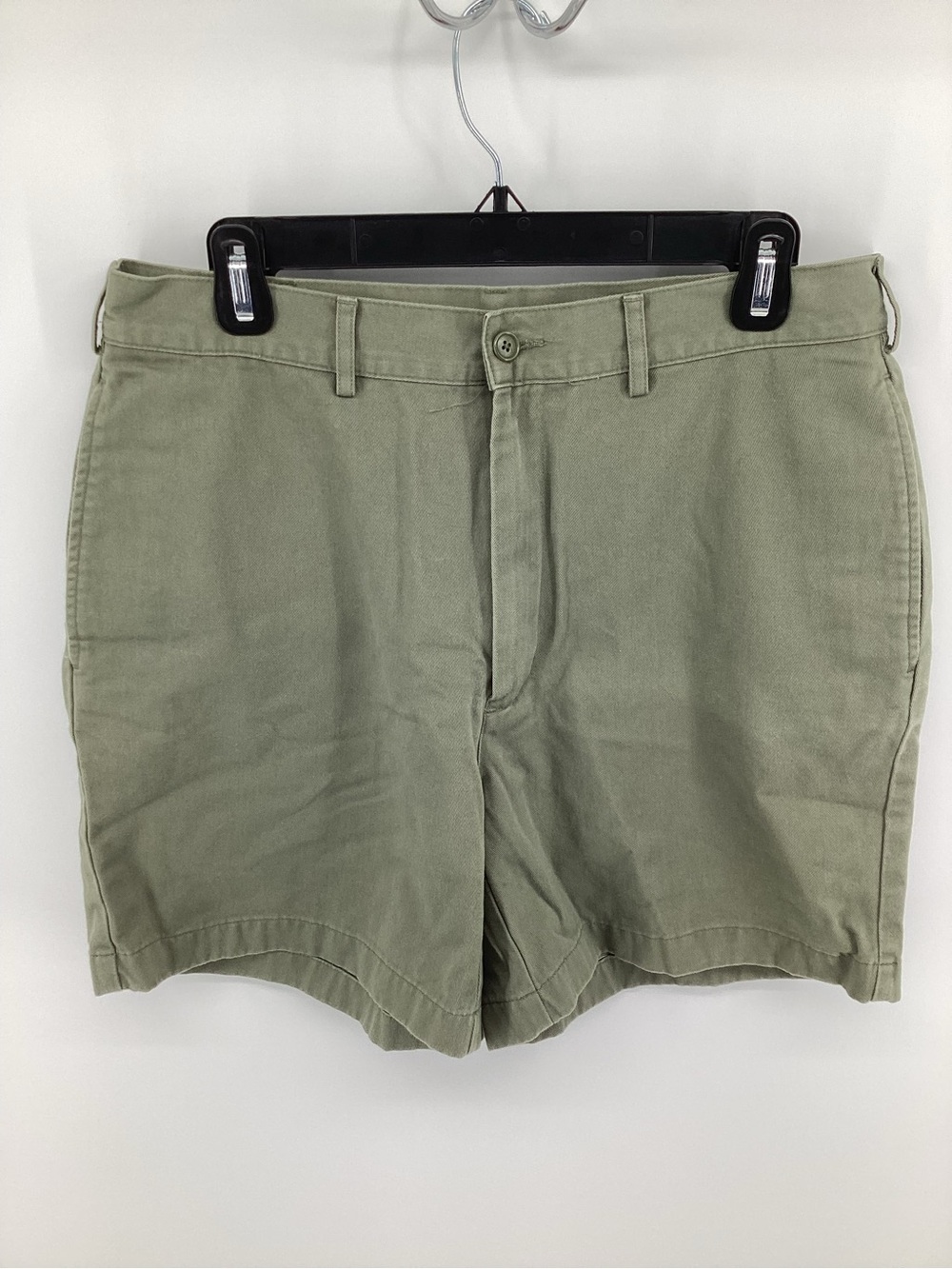 Lands' End Men's Olive Shorts - Light Green Flat Front